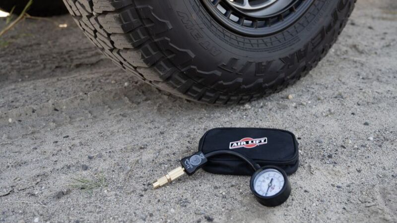 Air Lift Analog Pressure Gauge