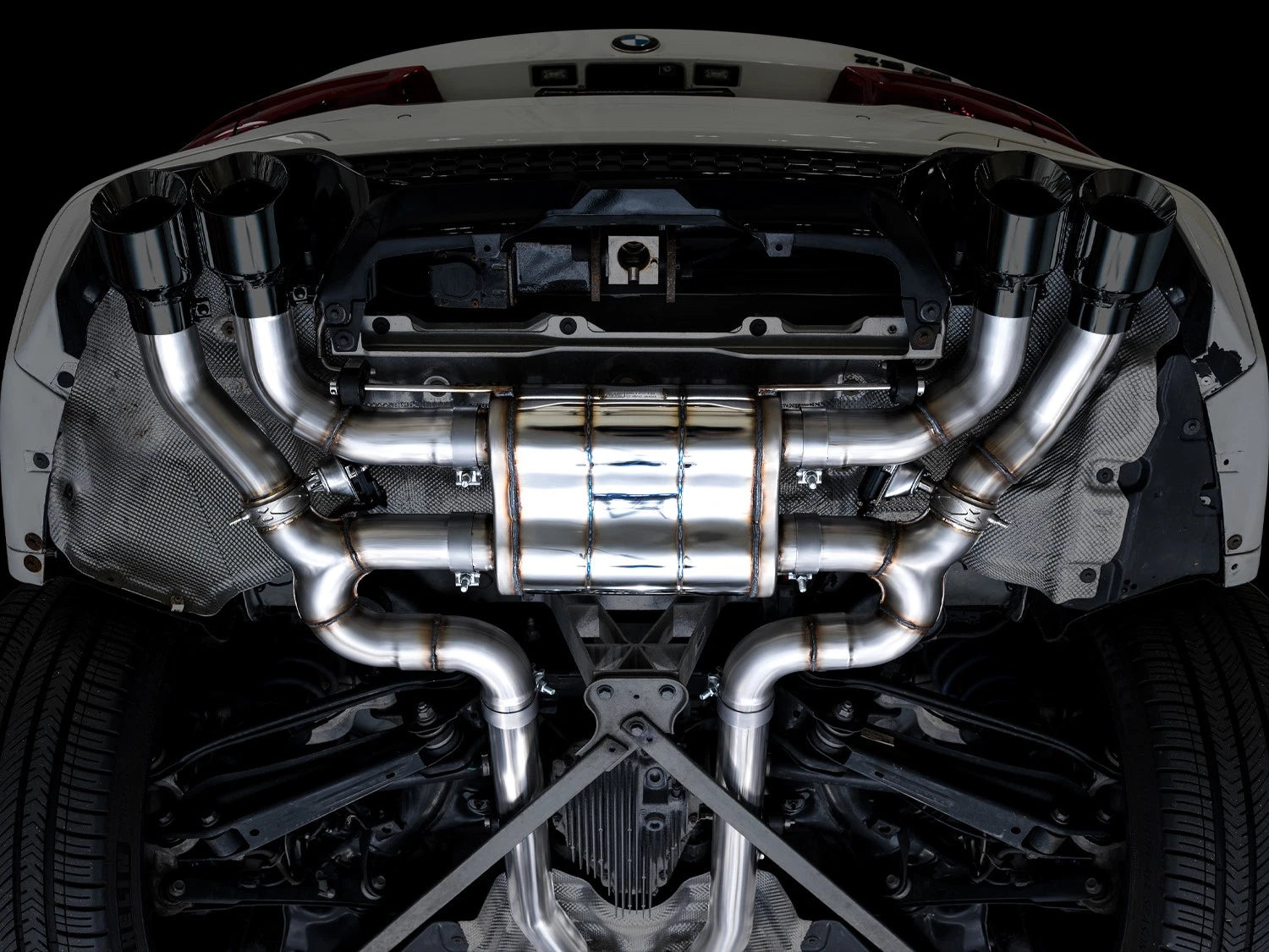 AWE Tuning SwitchPath Exhaust for 20-25 BMW X3 M / X4 M - Diamond Black Tips