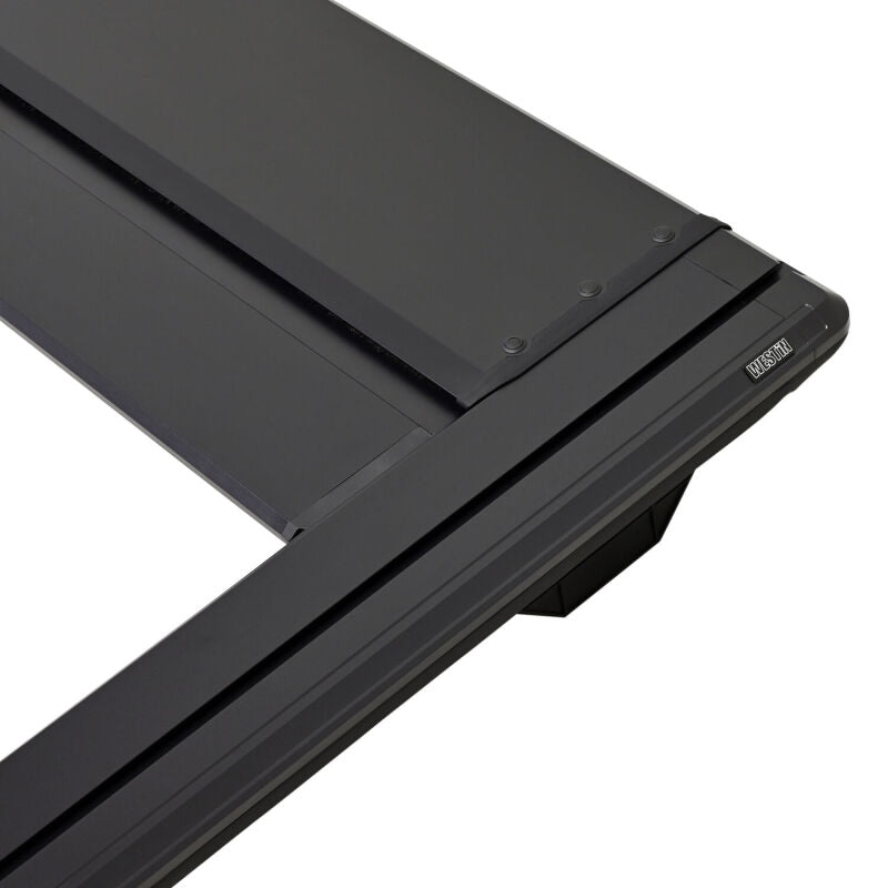 Westin 19-26 Ram 1500 (New Body)(Excl. RamBox) 5ft 7in Bed Manual Retractable Tonneau Cover - Black