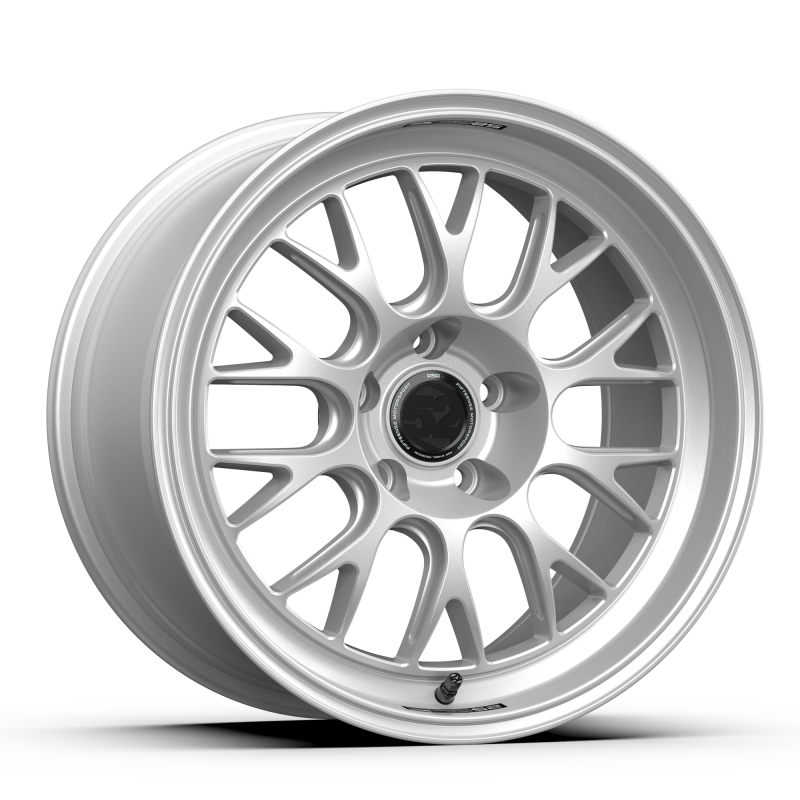 fifteen52 Holeshot RSR 20x9 5x112 25mm ET 66.56mm Center Bore Radiant Silver