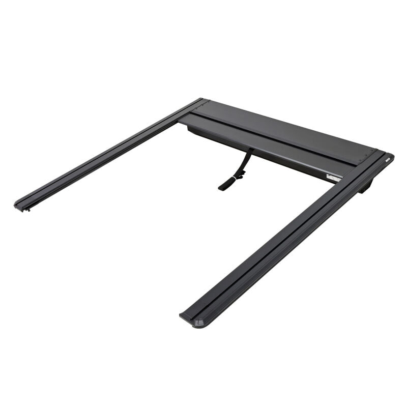 Westin 19-26 Ram 1500 (New Body)(Excl. RamBox) 5ft 7in Bed Manual Retractable Tonneau Cover - Black