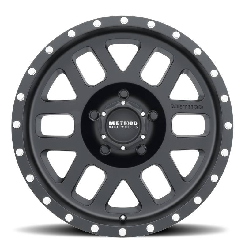 Method MR306 Mesh 17x8.5 0mm Offset 5x5 94mm CB Matte Black Wheel