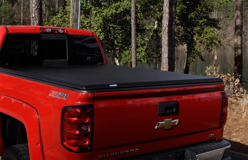 Lund 15-17 Chevy Colorado Fleetside (6ft. Bed) Hard Fold Tonneau Cover - Black