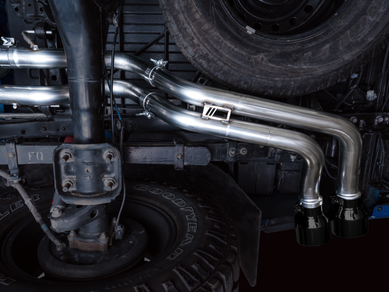 AWE Tuning 0FG Catback Exhaust w/BashGuard Dual Diamond Black Tips for 16-22 Toyota Tacoma 3015-33826