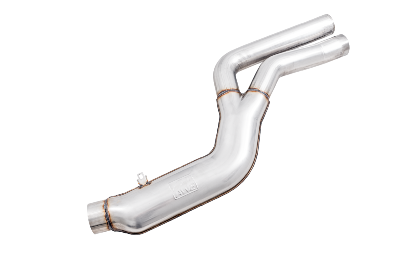 AWE Tuning Resonated Touring Edition Exhaust w/5