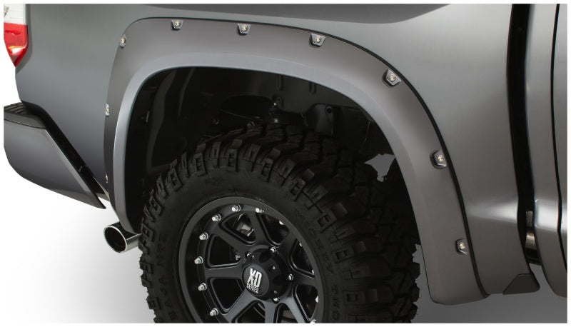 Bushwacker 14-18 Toyota Tundra Fleetside Pocket Style Flares 4pc 66.7/78.7/97.6in Bed - Black