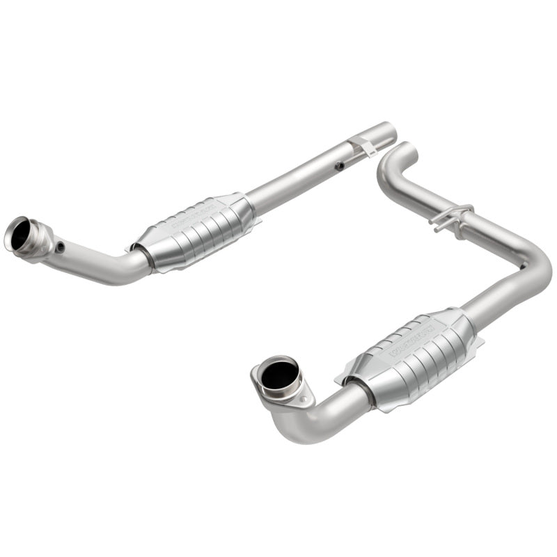 Magnaflow Conv DF 13-15 Frontier 4 Close Coupled