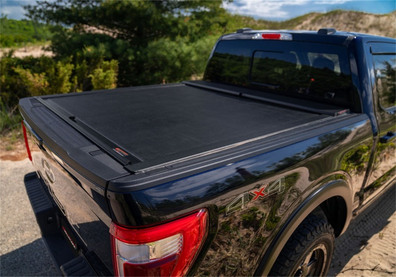 Roll-N-Lock 2020 Jeep Gladiator 5ft bed (w/ Trail Rail System) M-Series Retractable Tonneau Cover