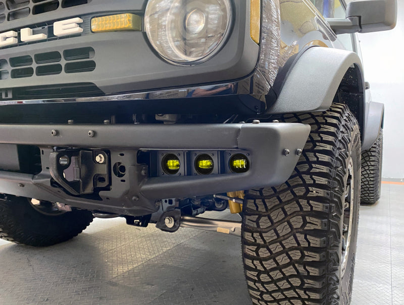 ORACLE Lighting Triple Amber LED Fog Light Kit for Steel Bumper for High 21-22 Ford Bronco 5890-005