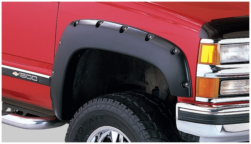 Bushwacker 07-14 Chevy Tahoe Pocket Style Flares 4pc Does Not Fit LTZ - Black